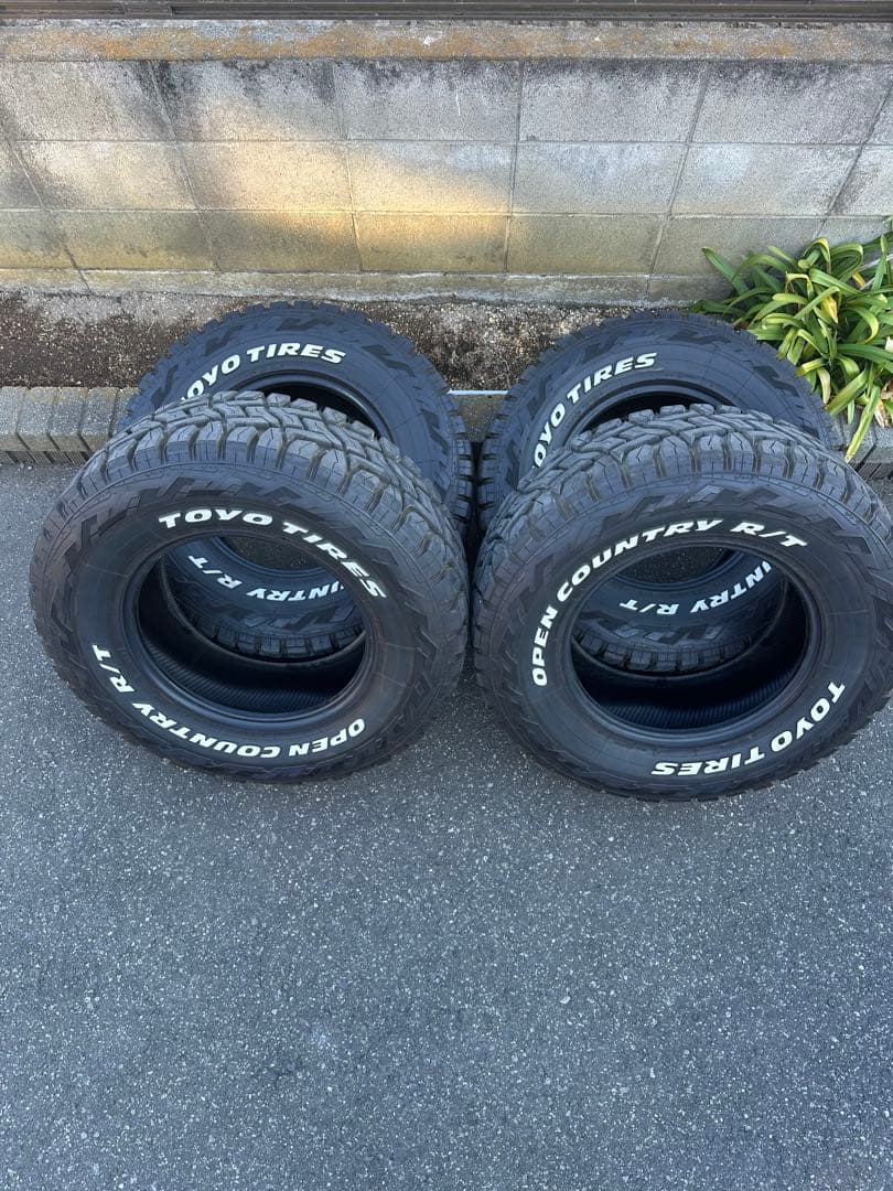 （専用）24年製造 285/70r17 4本 トーヨー オープンカントリーrt