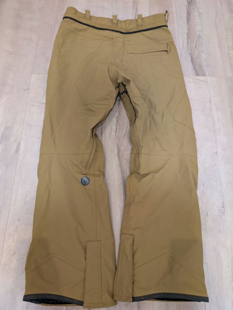 VOLCOM GORE-TEX スノーボードパンツ Mサイズ ベージュ