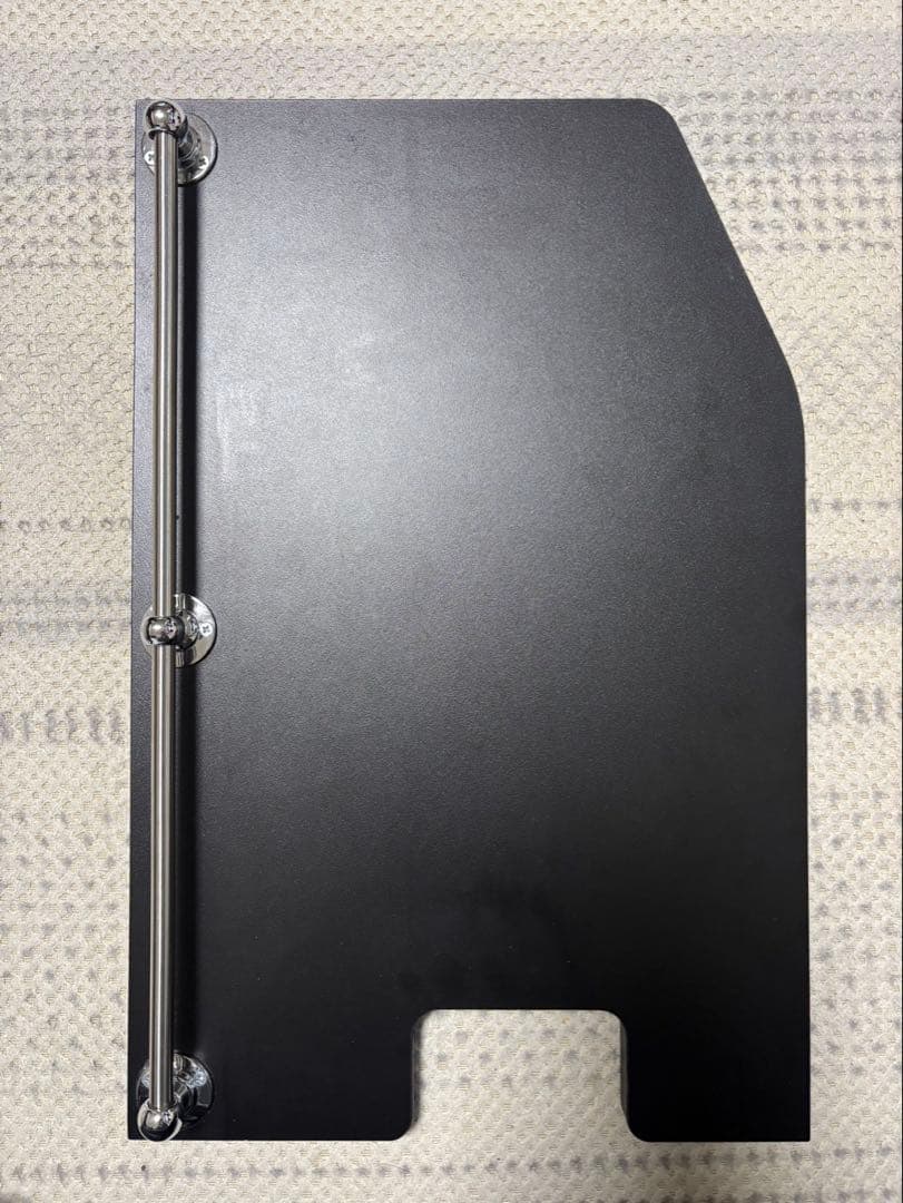 ファイブスター20ギガ　オーバーヘッドコンソール、フロント・保冷庫上テーブル