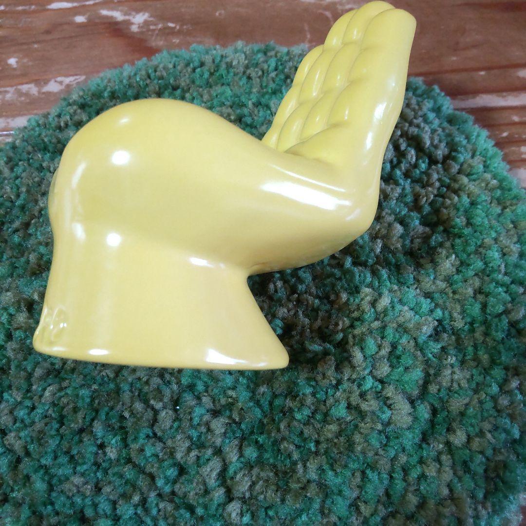 ＼芸術は爆発だ／岡本太郎の手の椅子ミニチュアver＼8982／