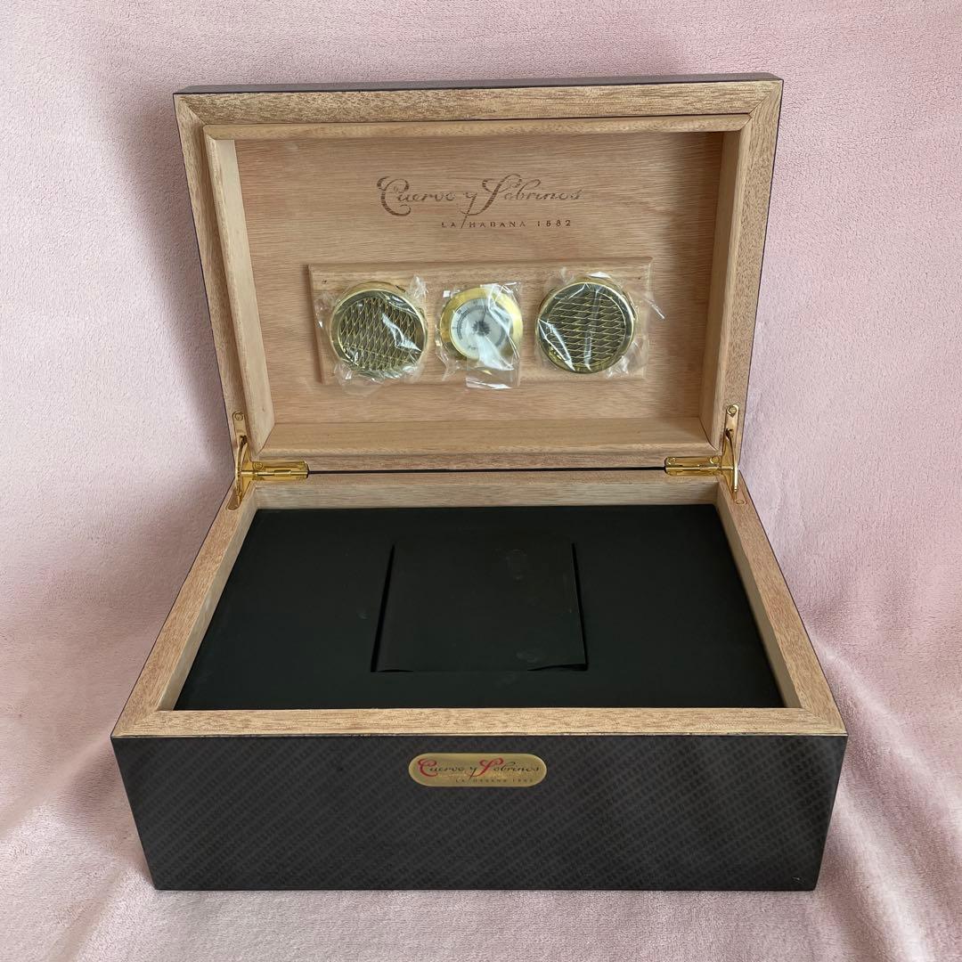 クエルボ・イ・ソブリノス　時計箱　ケース　葉巻収納箱　時計ケース　小物入れ