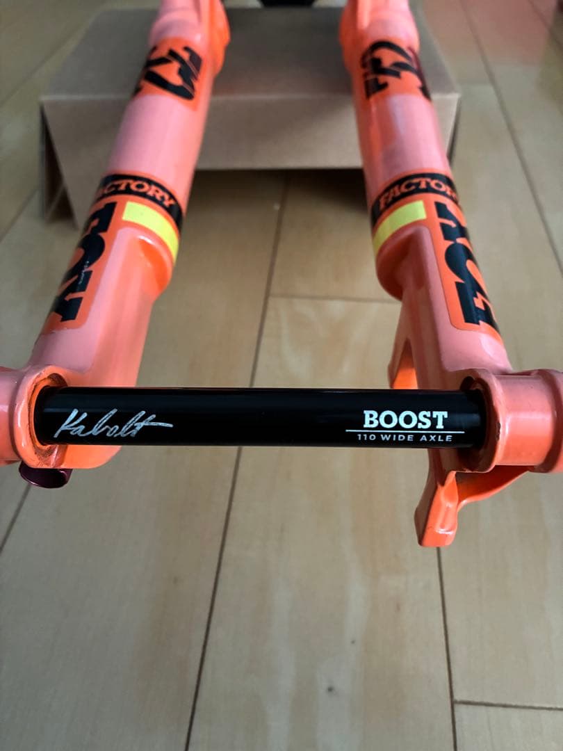 FOX 32 フロントフォーク カシマコート