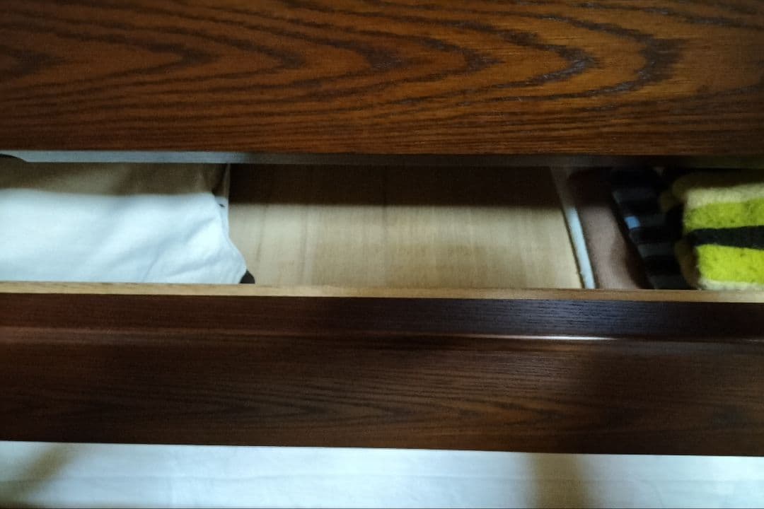 タンス大きめ引き取り限定