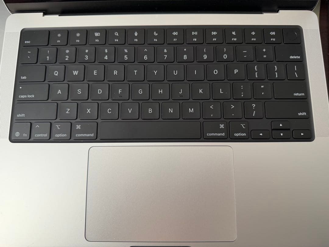 M5チップ搭載14インチMacBook Pro - シルバー