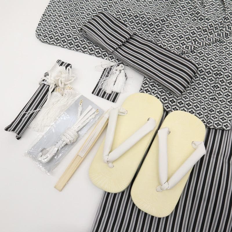 七五三羽織袴セット＊男の子5歳 亀甲に花菱 白黒茶色 着物 化繊 9RC13