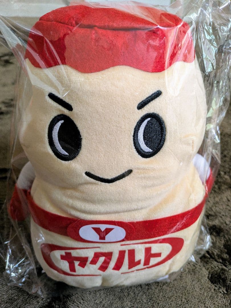 【値下げ交渉可】ヤクルトマン　ぬいぐるみ（中）非売品