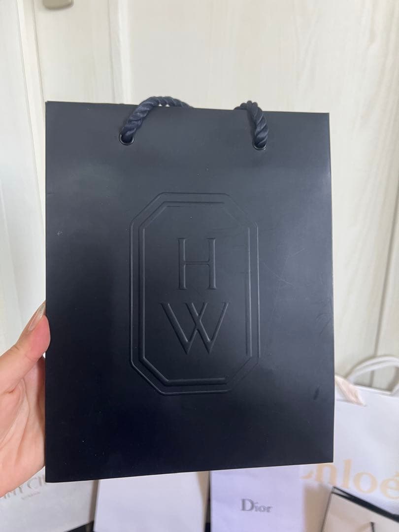 紙袋サンローラン.ハリーウィンストン.バレンシアガ.ディオール.シャネル.クロエ