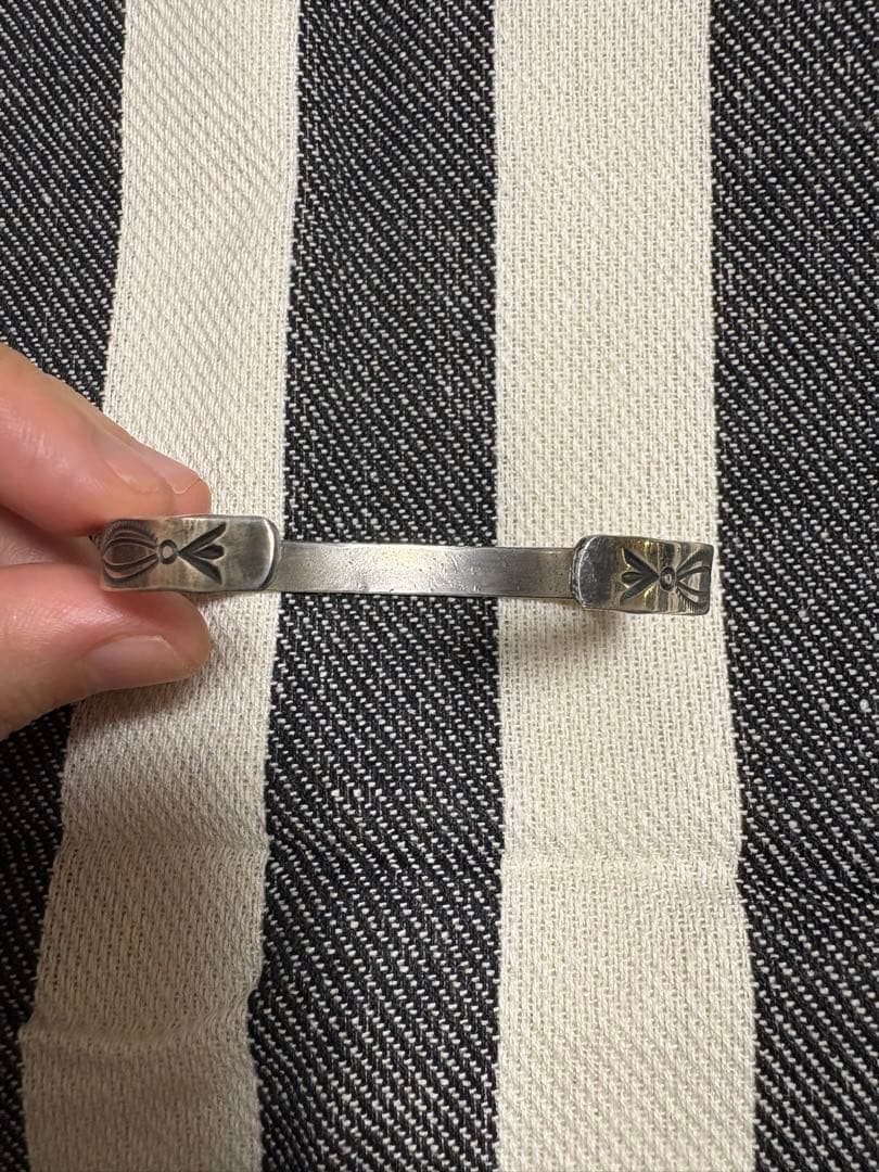 インディアンジュエリー　ナバホ　アーノルドグッドラック　AG バングル