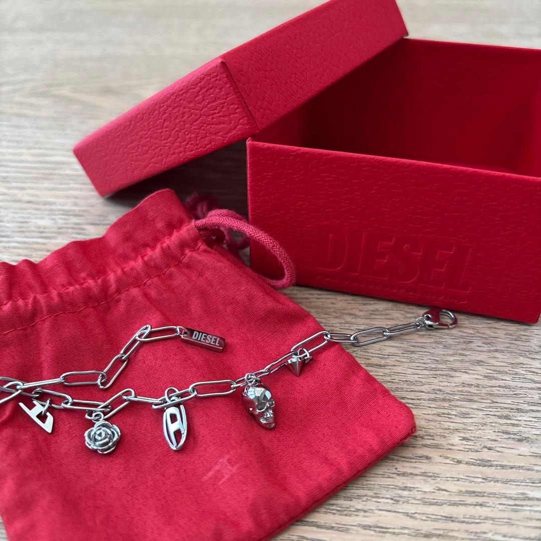 DIESEL ディーゼル　 チャーム付きブレスレット