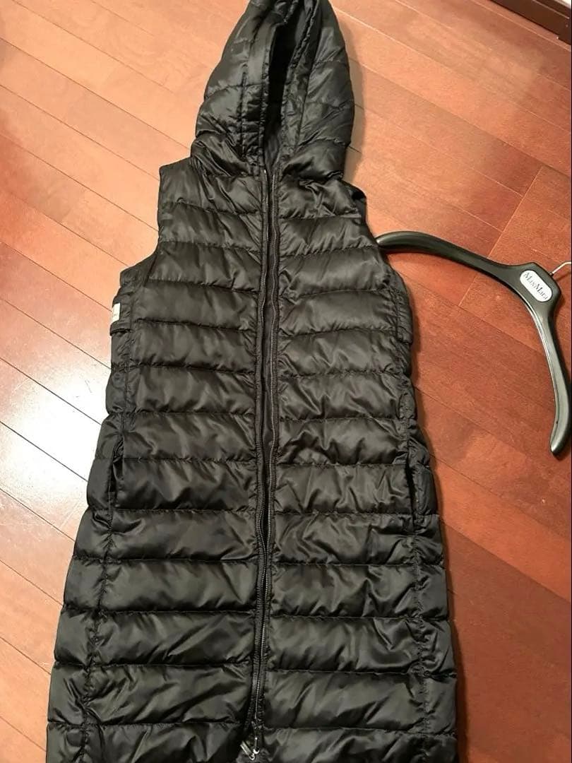 マックスマーラ　リバーシブルロングダウンベスト