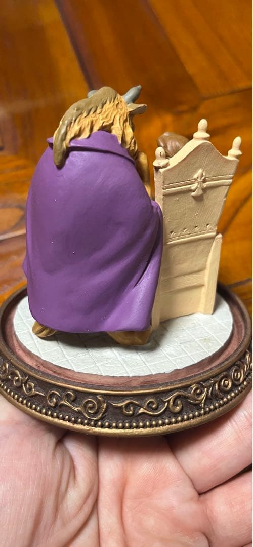 美女と野獣　置物