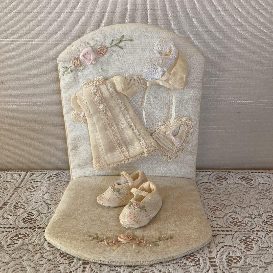 イマン　マリカ　アミナ　コラージュ置物