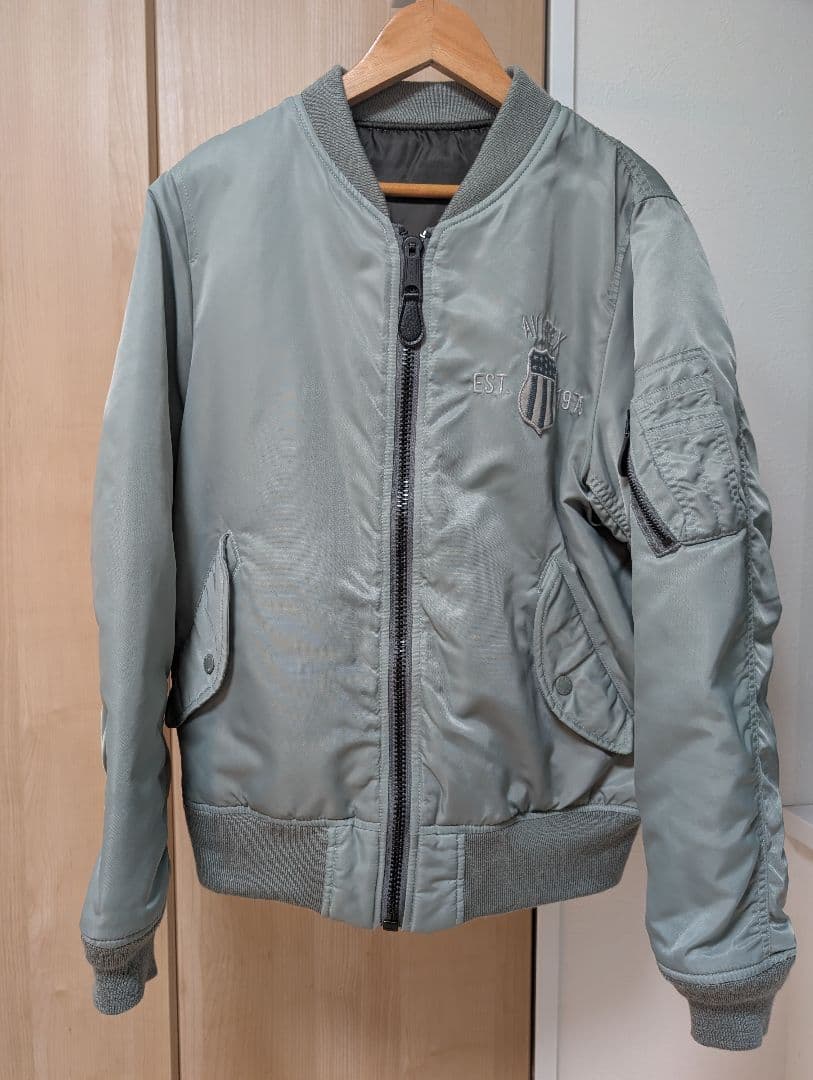 AVIREX シグネチャーロゴ　MA-1 グリーン Sサイズ