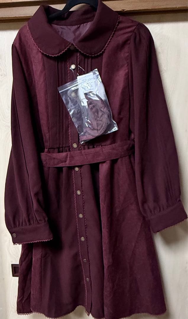 新品　くる実 ノエル・ド・メモワール ワンピース 6L しまむら　ワインレッド