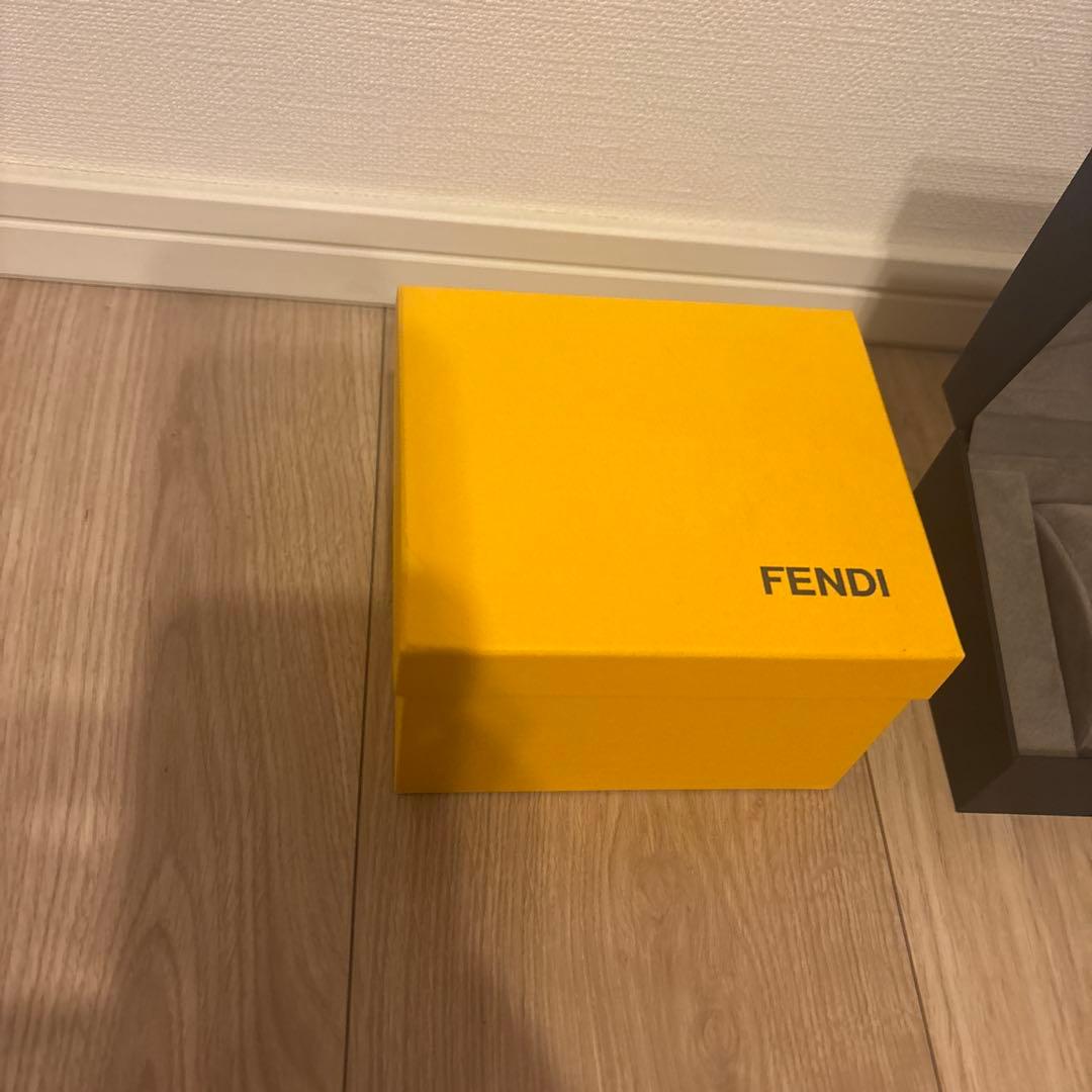 【美品】FENDI ゴールド クォーツ 腕時計