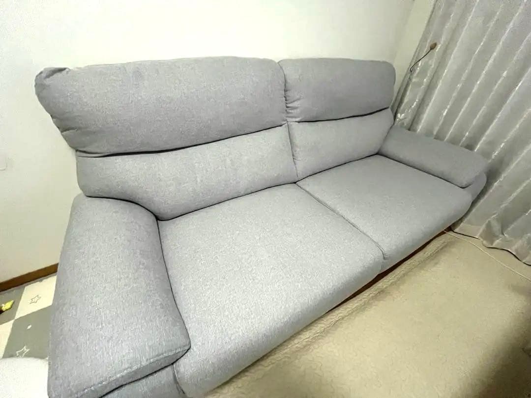 美品☆ニトリ３人掛けソファ