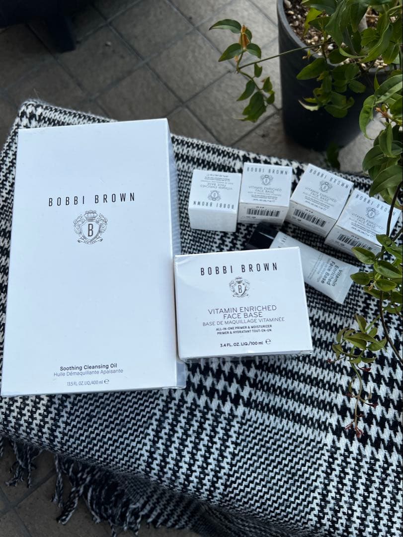 BOBBI BROWN クレンジングオイルとフェイスベースセット（大容量お得)