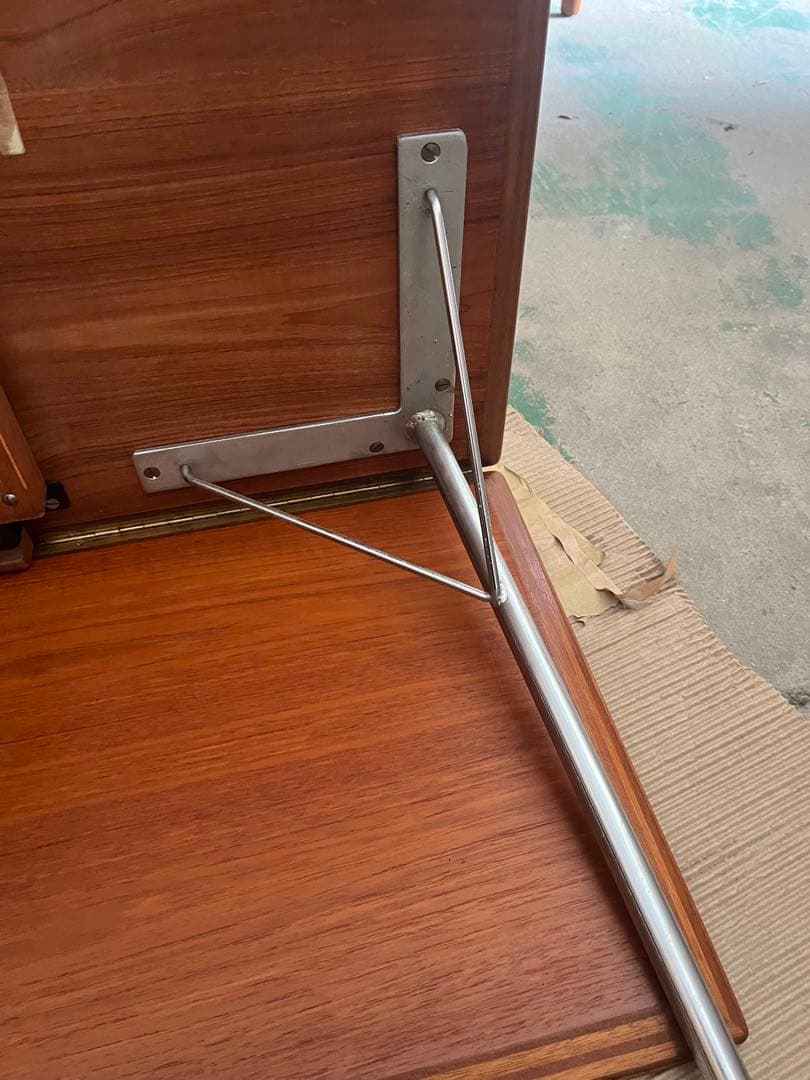 ヤコブセン　バタフライテーブル