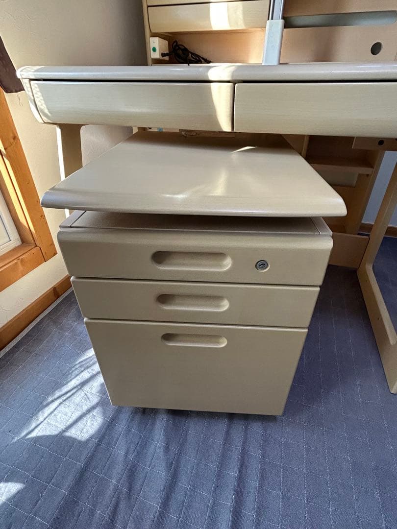 引取希望 子供用学習机 3点セット (同じセット有り) 照明付き くろがね