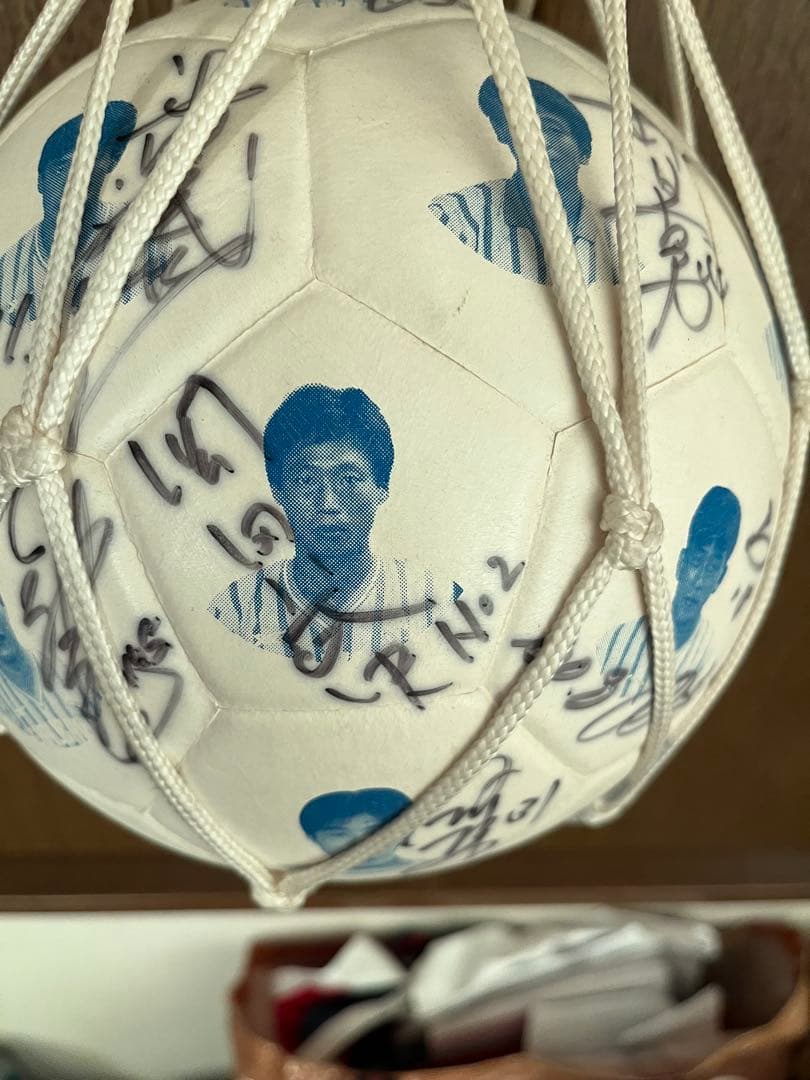 【稀少】古河電工　サッカーボール　直筆サイン 岡田監督　現役時代サイン