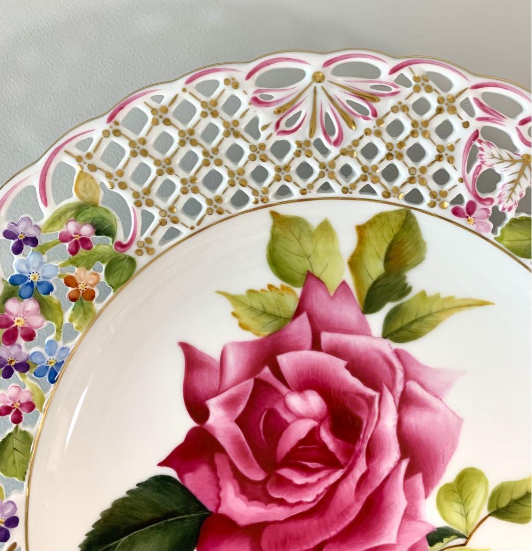 【HEREND】薔薇　プレート　ピアス