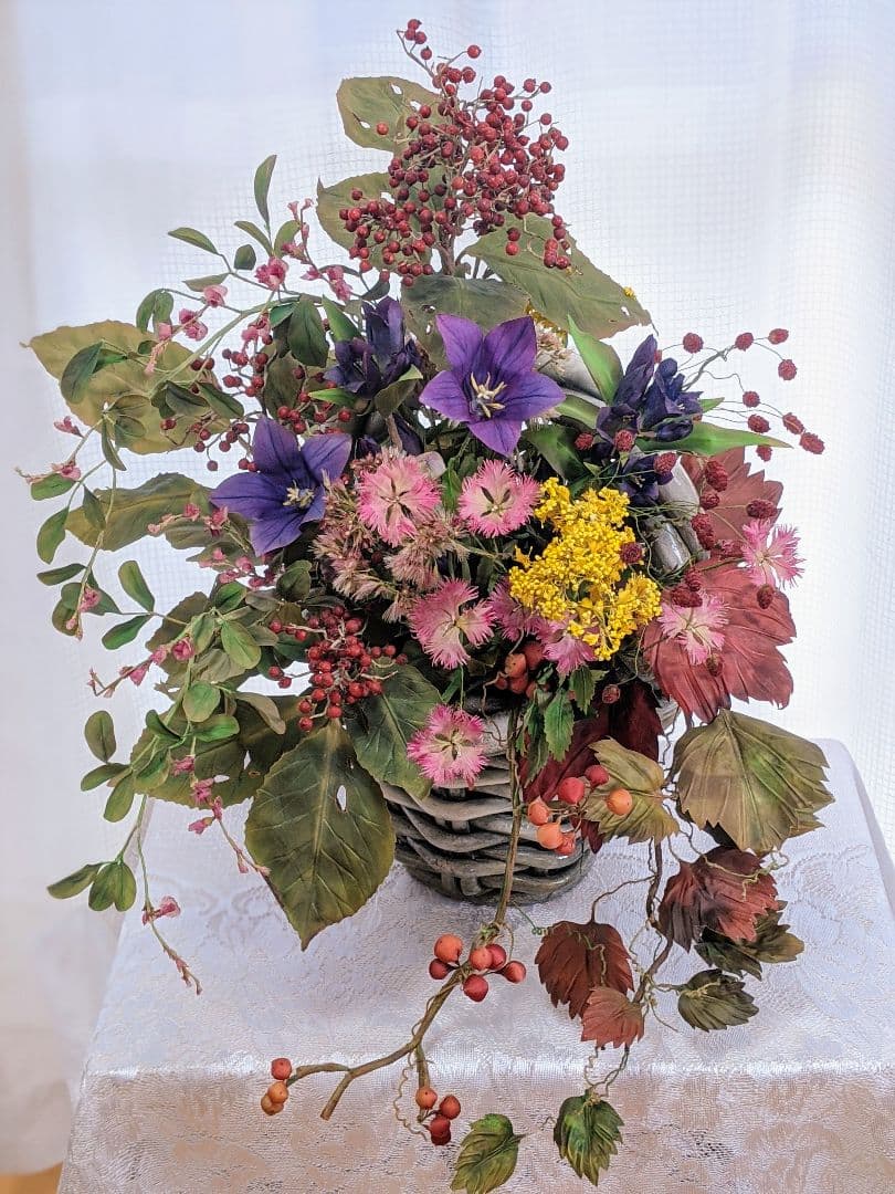 アートフラワー❁秋の花のアレンジメント❁染花布花❁希少価値❁ハンドメイド