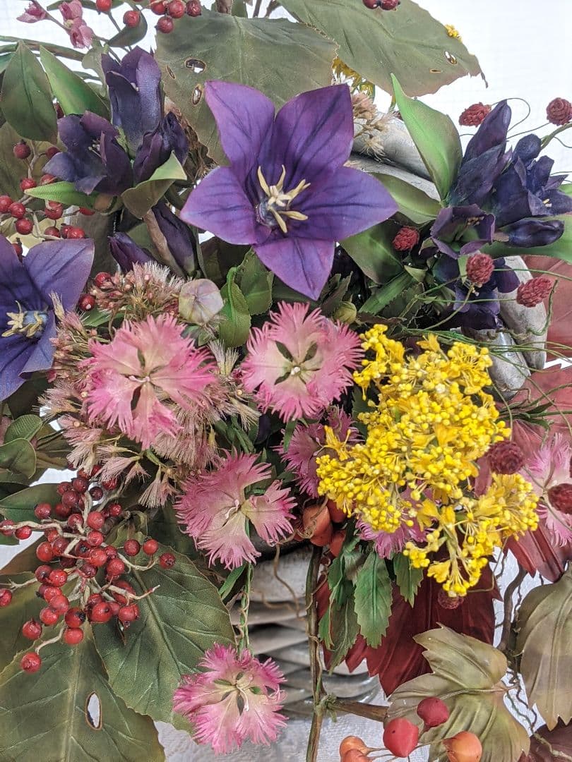 アートフラワー❁秋の花のアレンジメント❁染花布花❁希少価値❁ハンドメイド