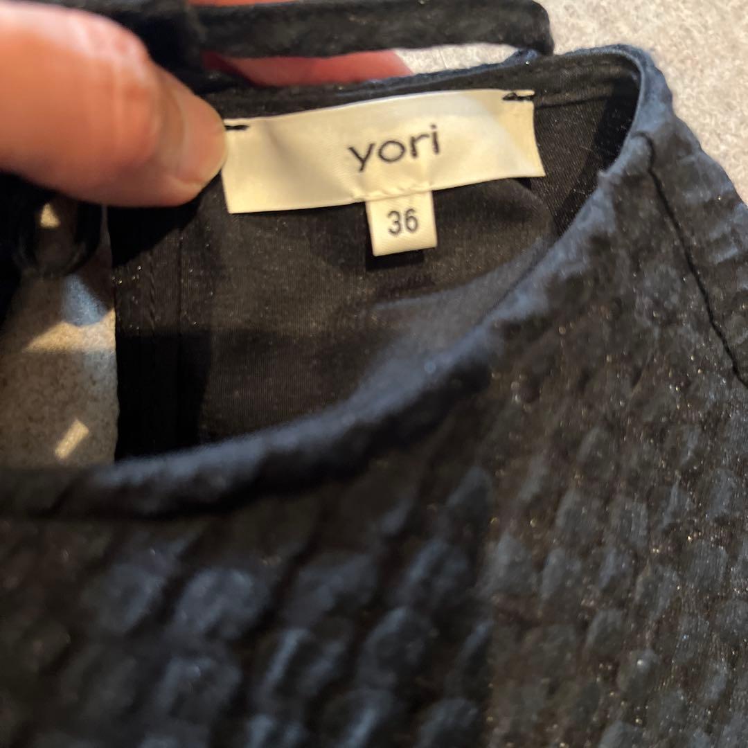 ヨリ Yori フクレフレアブラウス