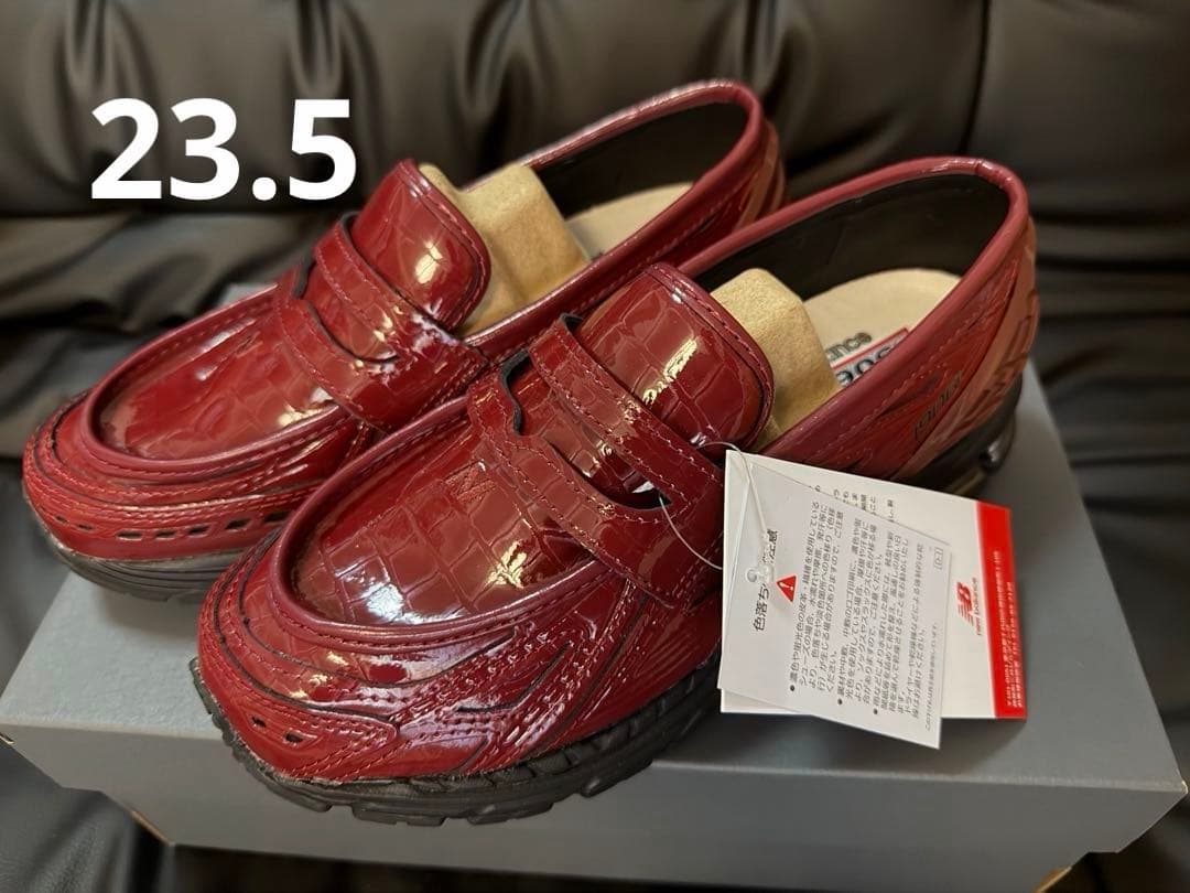 New Balance 1906Lレッド ローファー