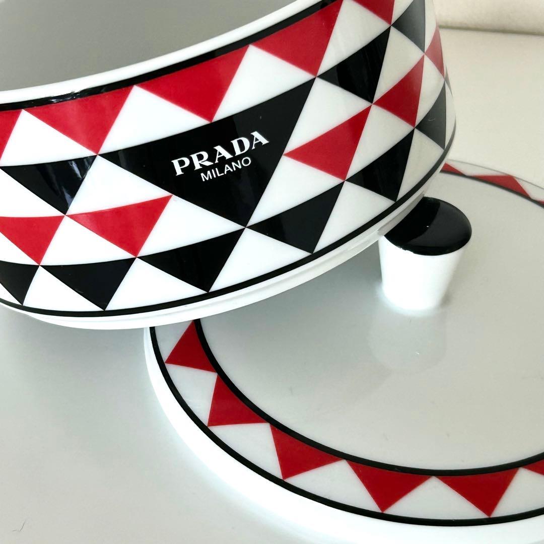 新品未使用品♪PRADA♪ジュエリーボックス♪ポーセリン♪箱付