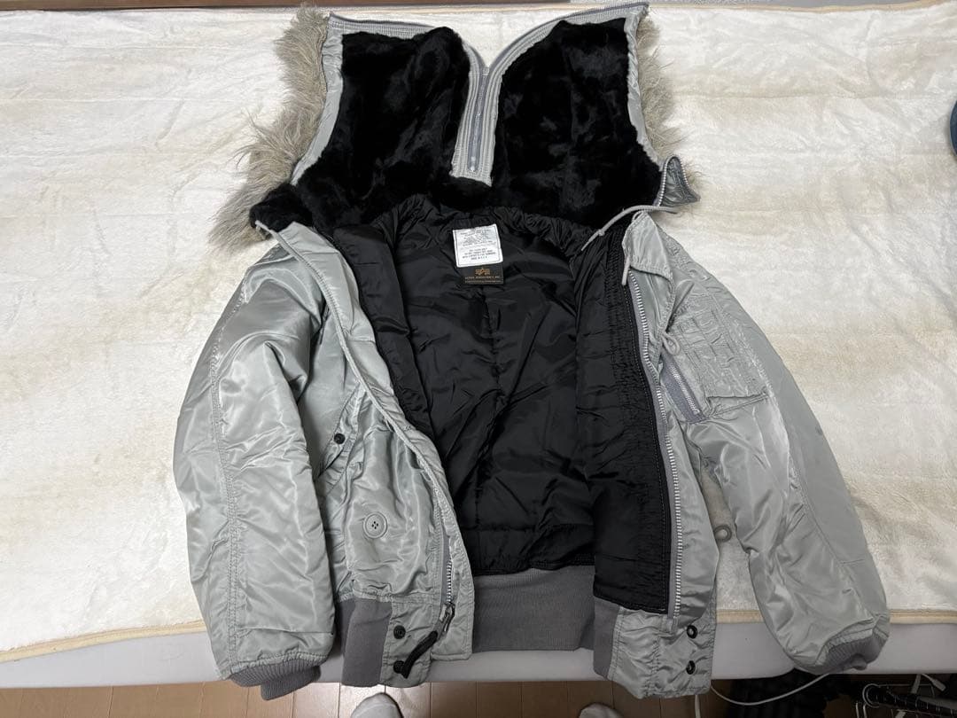 デッドストック　n2b シルバーカラー