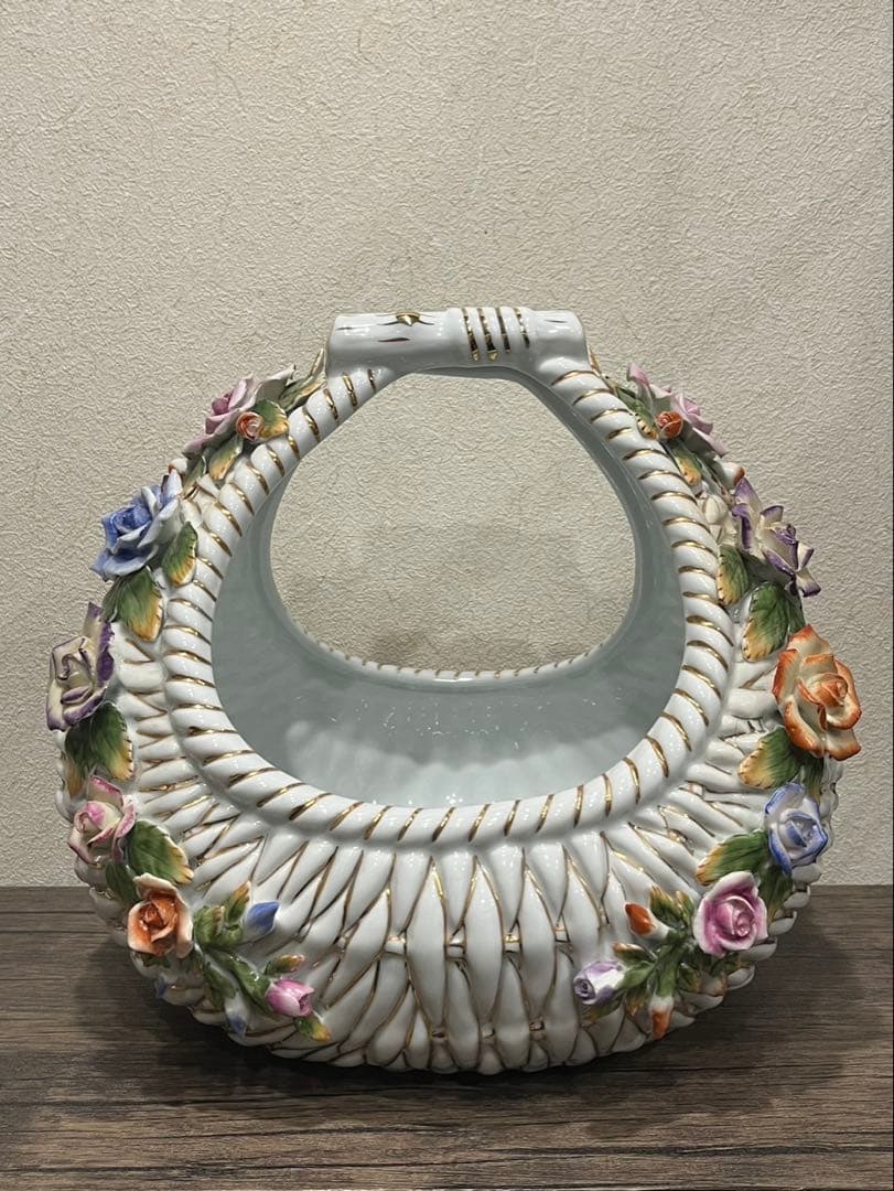 【送料込み】ARDEN 陶器置物　インテリア　フラワーバスケット　カゴ