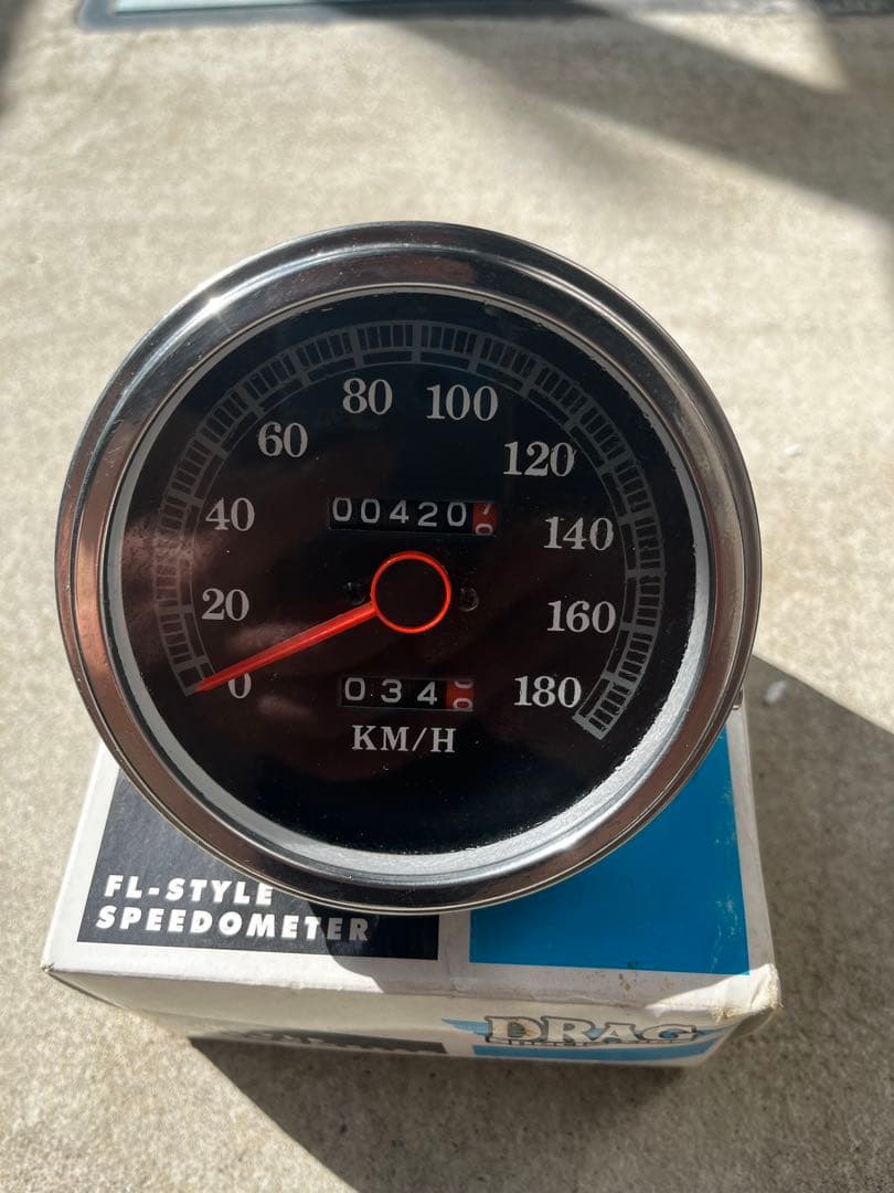 ハーレー　FLスタイルスピードメーター 180 KM/H 1:1 ショベル