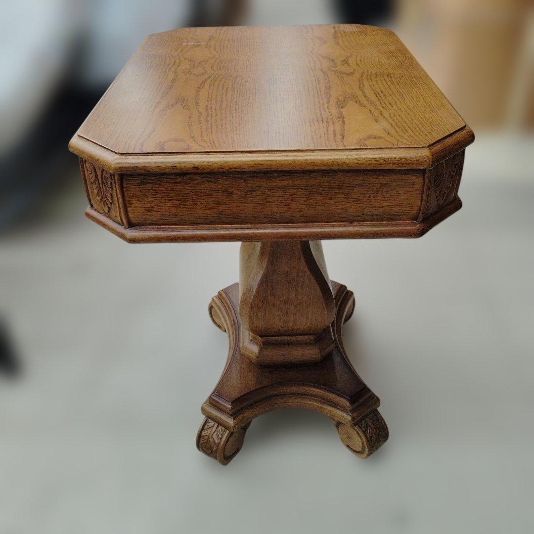 アンティーク家具 木製八角形サイドテーブル 引き出し付き