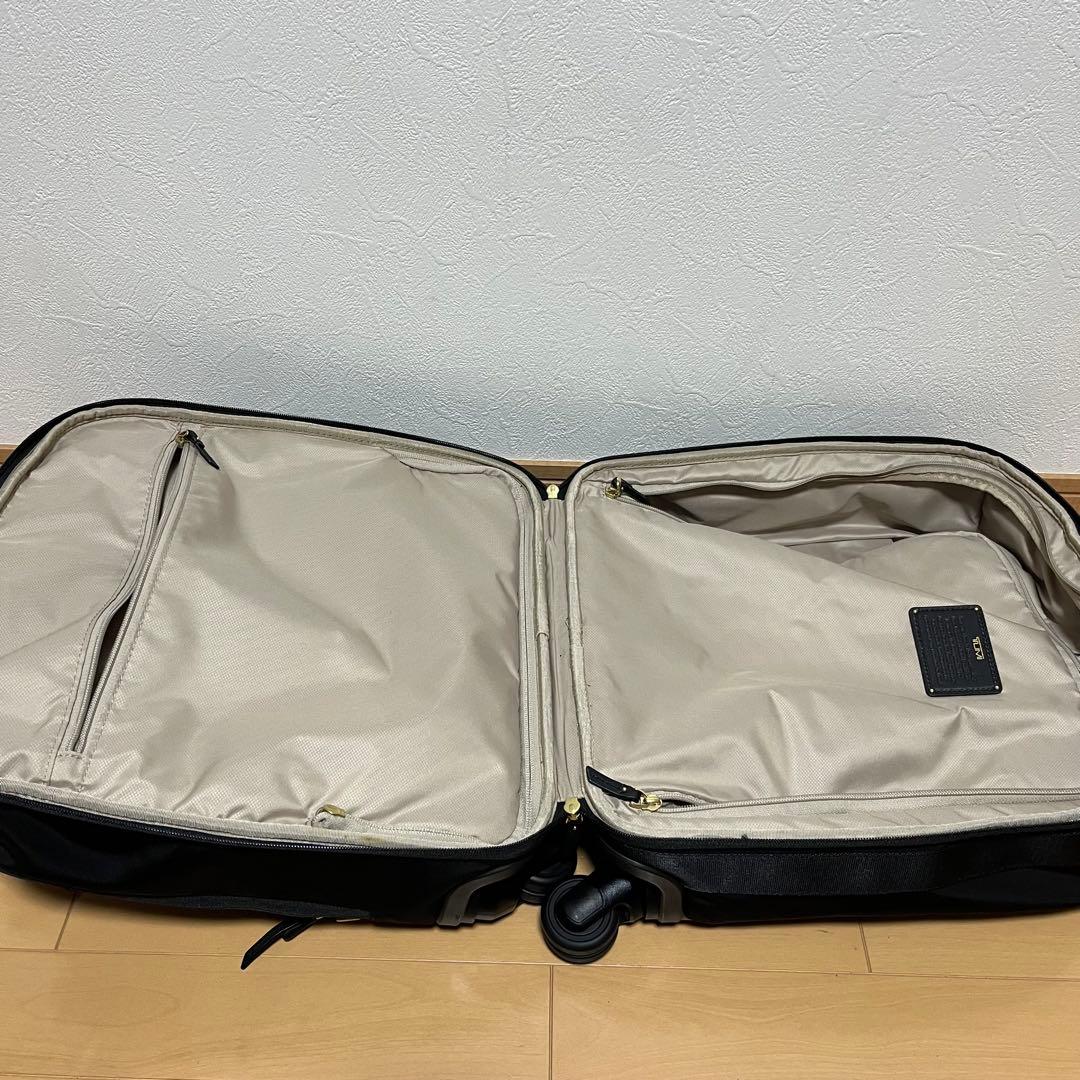 TUMI VOYAGEUR コンパクト キャリーオン 4輪 ローラー 旅行