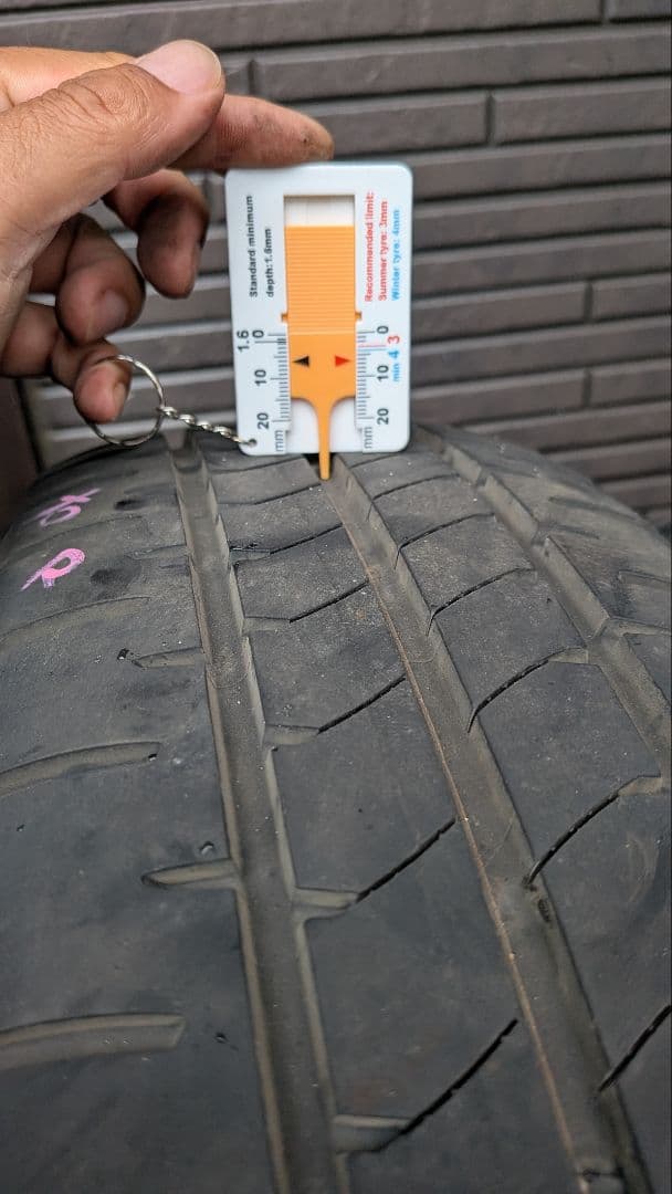 セレナ他 ブリジストン NEWNO 195/65 R15 タイヤ 4本