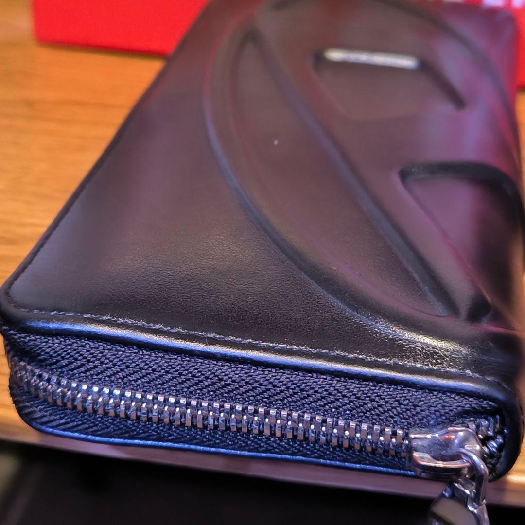 DIESEL　ディーゼル　レザー　エンボスロゴ　長財布