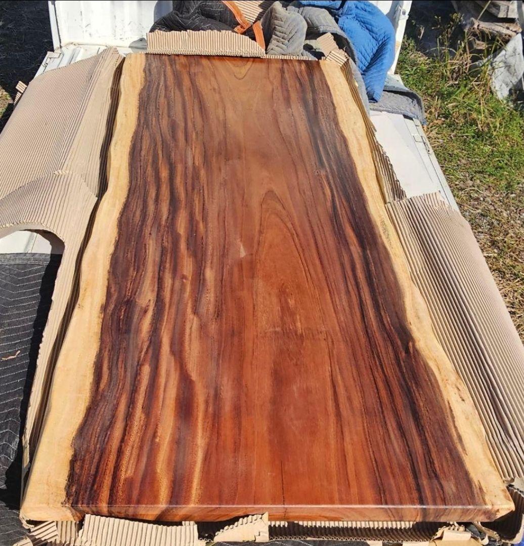 特別価格今週末まで　栃　一枚板　ダイニング　テーブル　杢　トチ