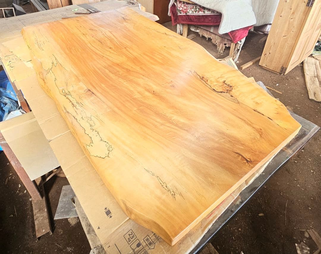 特別価格今週末まで　栃　一枚板　ダイニング　テーブル　杢　トチ