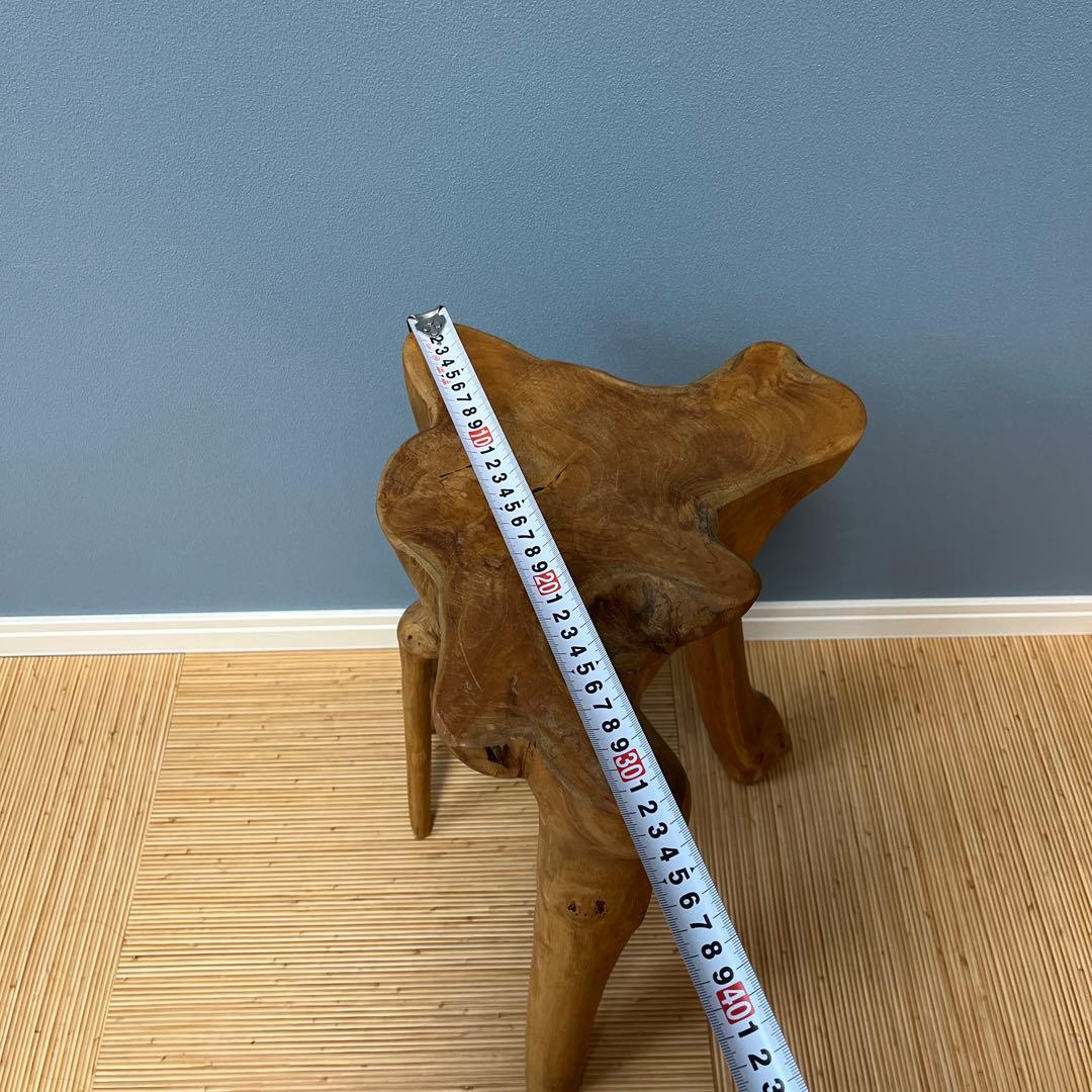 木製スツール 自然な形状 ナチュラルウッド