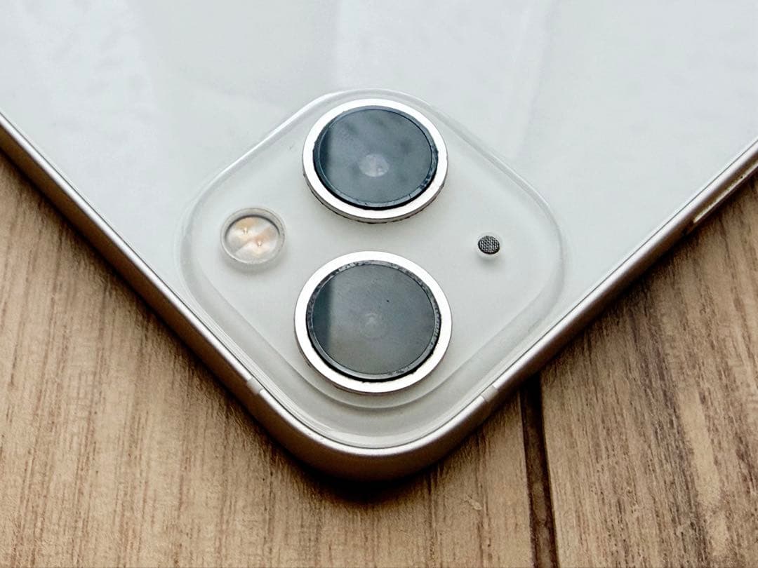 iPhone13 256GB スターライト（ホワイト）