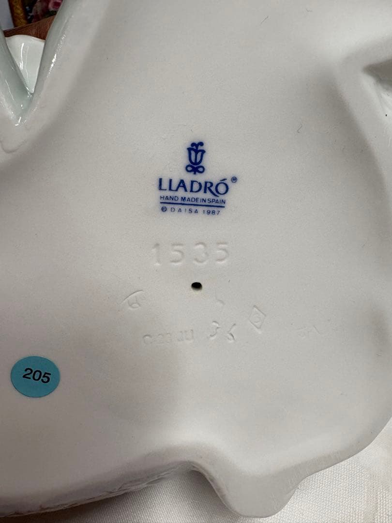 LLADRO リヤドロ「みんな　ねんね」犬　置物