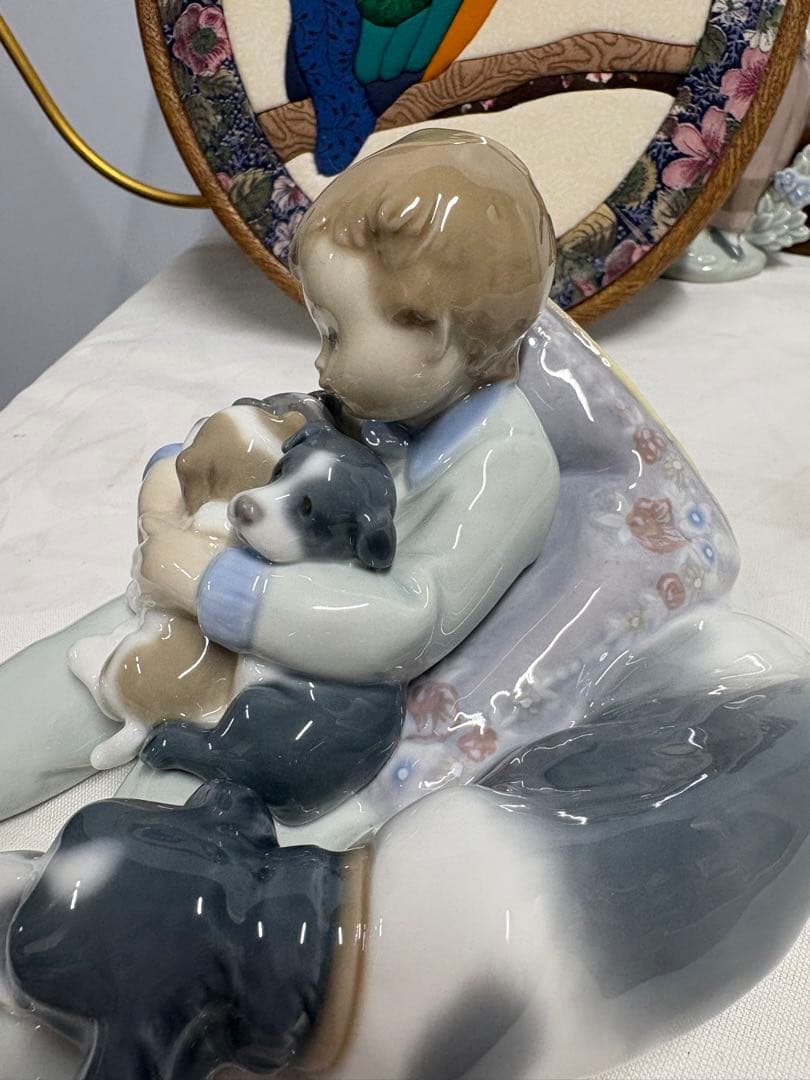 LLADRO リヤドロ「みんな　ねんね」犬　置物