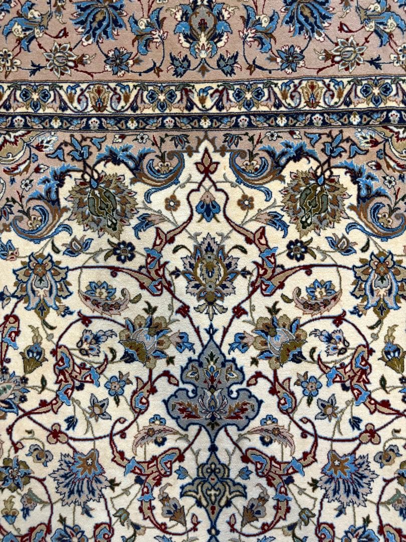 ペルシア絨毯イスファハン産（コルダザード工房）サイズ約232x148cm