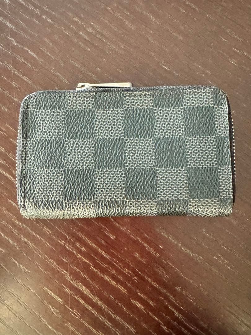 LOUIS VUITTON ルイ ヴィトン ダミエグラフィット ジッピー 