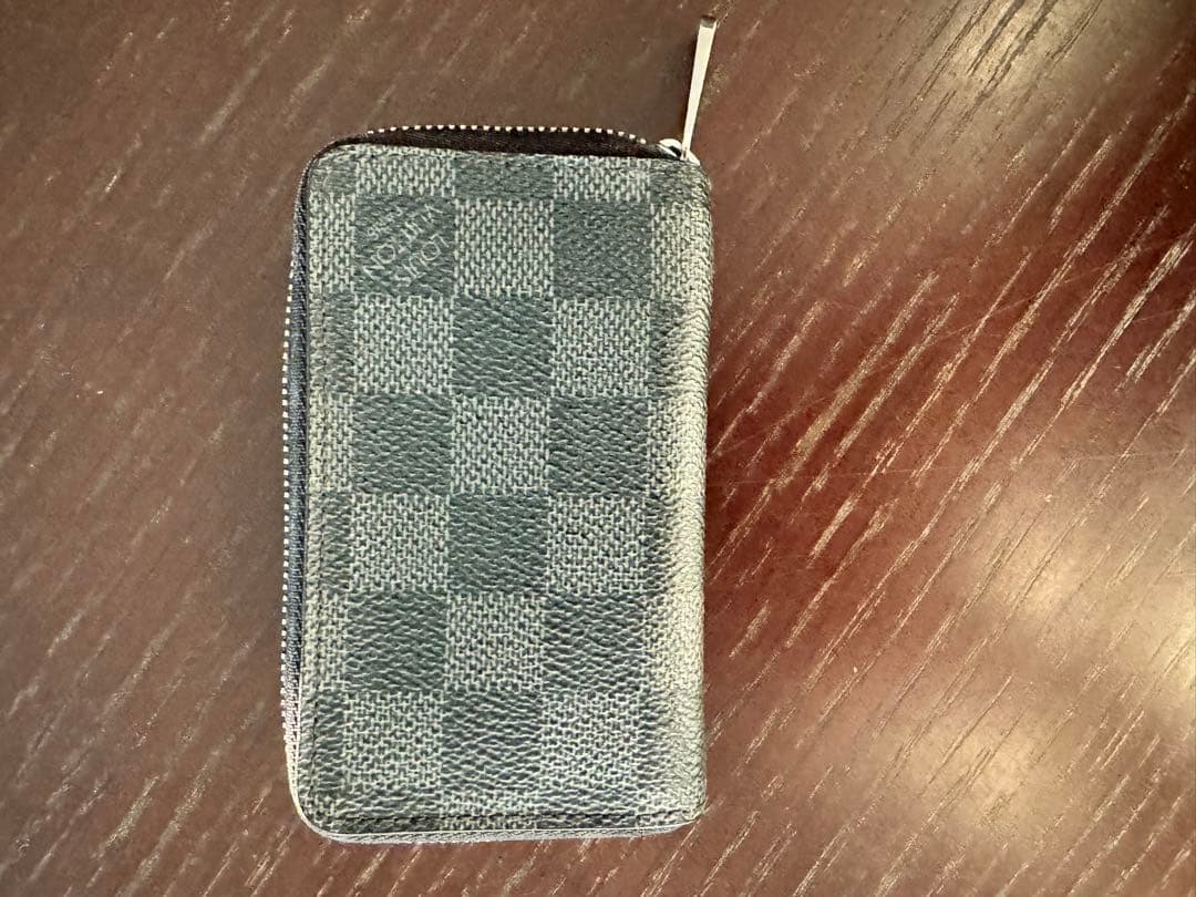 LOUIS VUITTON ルイ ヴィトン ダミエグラフィット ジッピー 