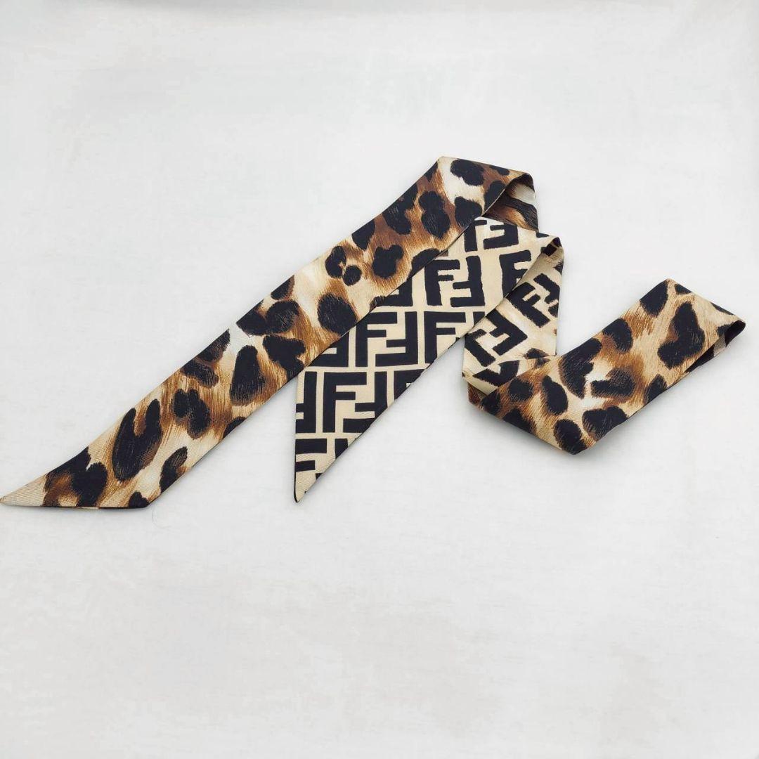 124 【極美品】 FENDI ラッピー　 スカーフ　レオパード