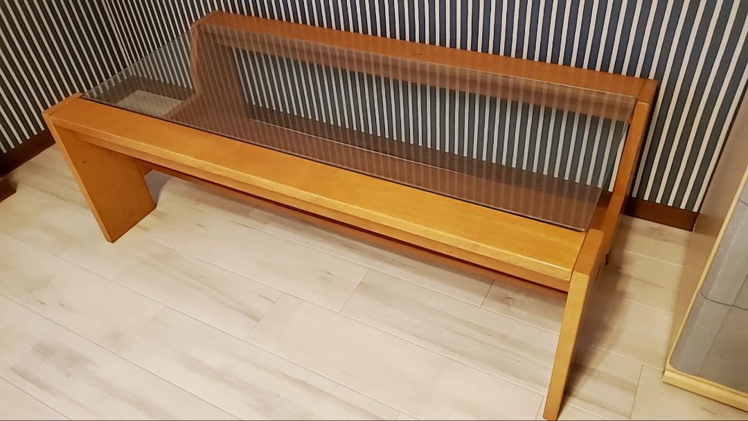 シンプルモダン 木製フレーム×ガラス天板 (収納棚付き)