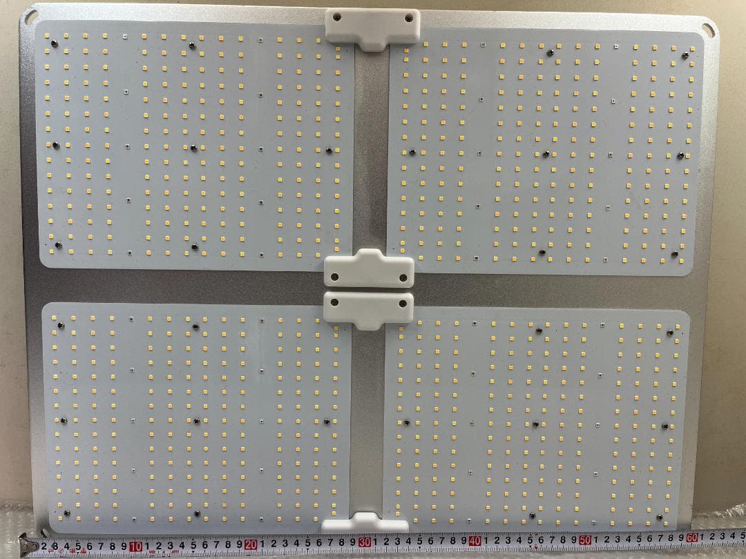 植物育成ライト　フルスペクトル　LED グロウライト　静音　調光　育成灯　アガベ