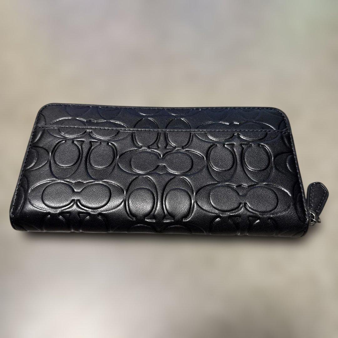 Coach ブラック エンボス 長財布